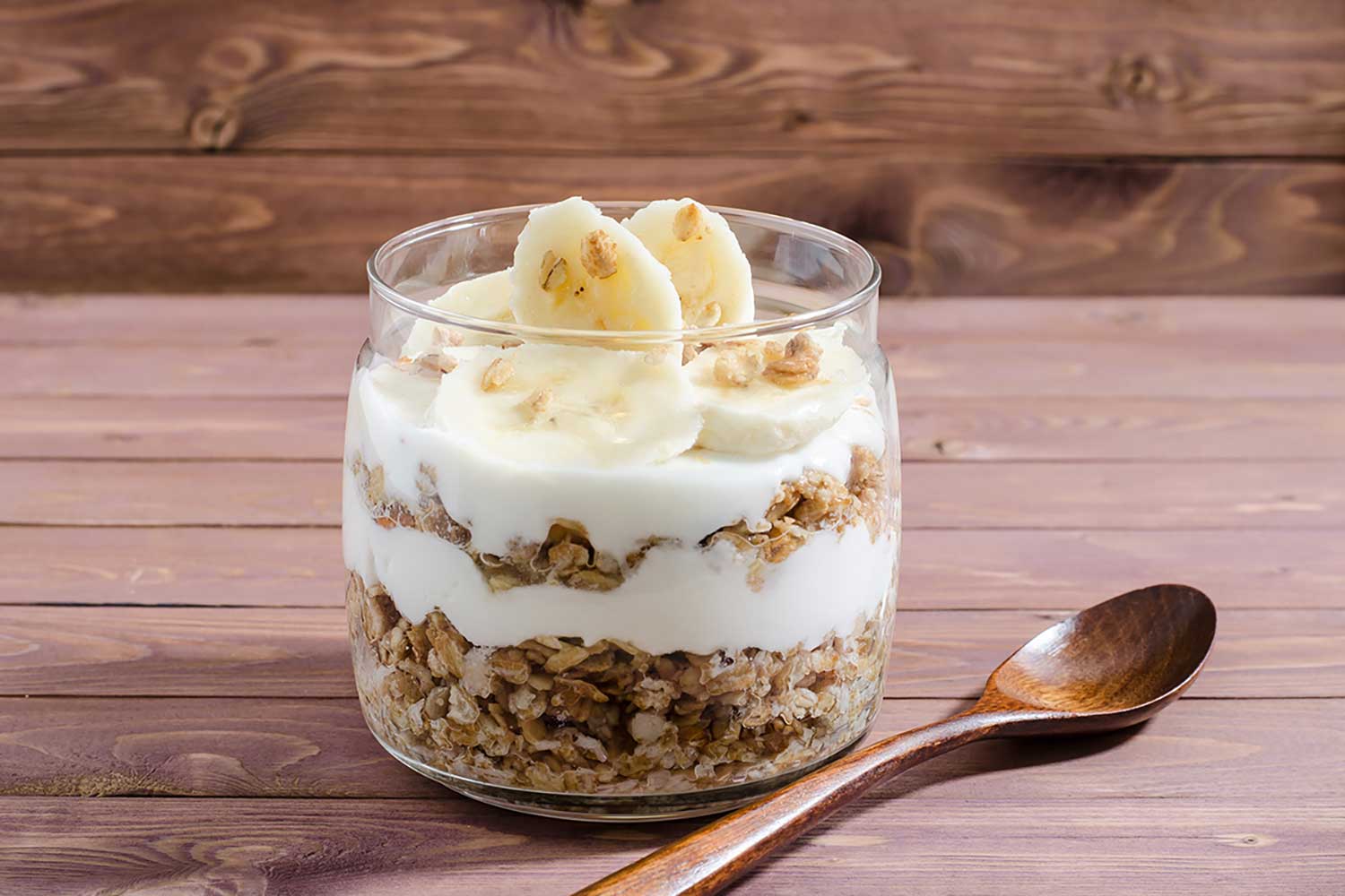 Bananendessert im Glas