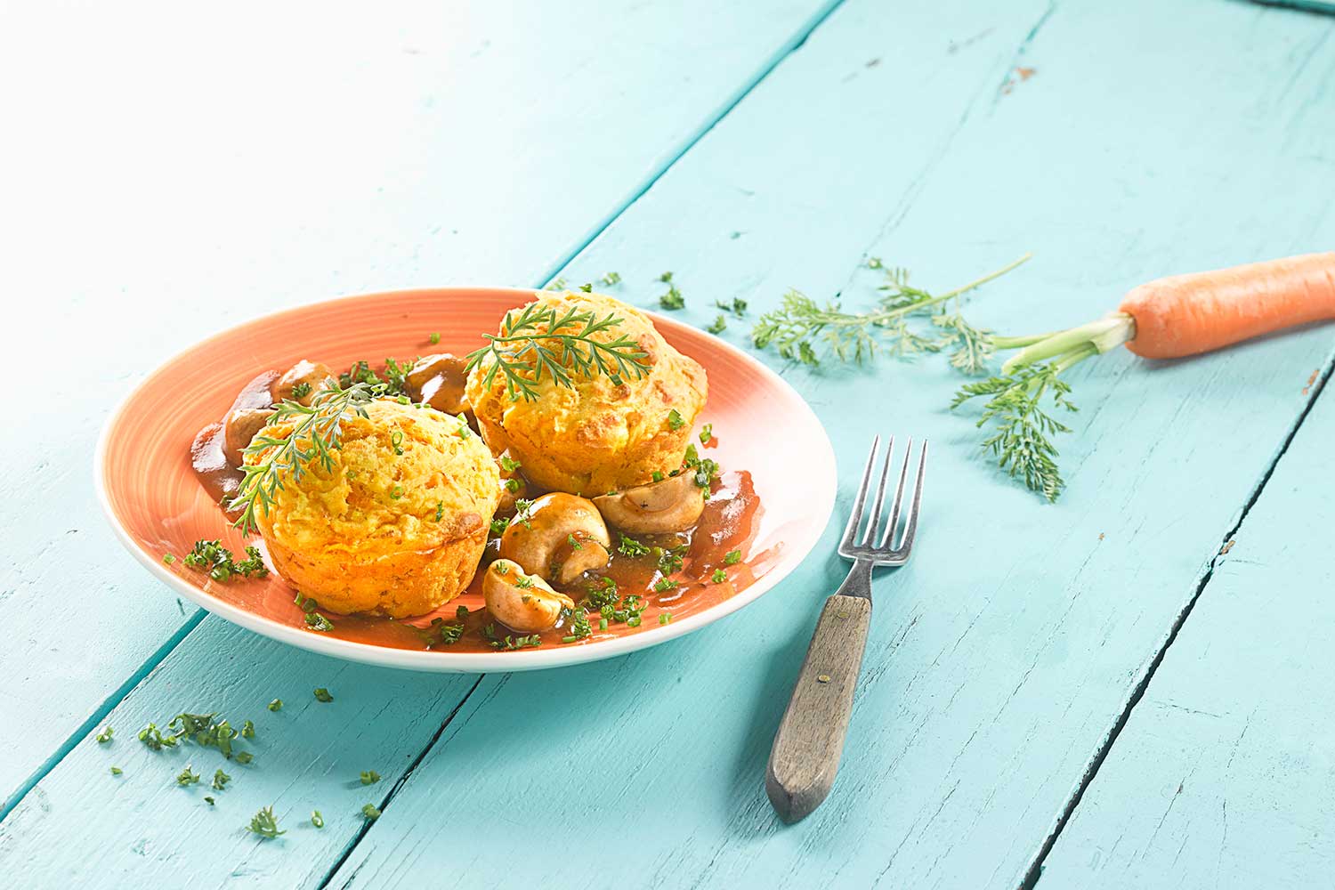 Warme Karotten-Curry-Muffins mit Champignons