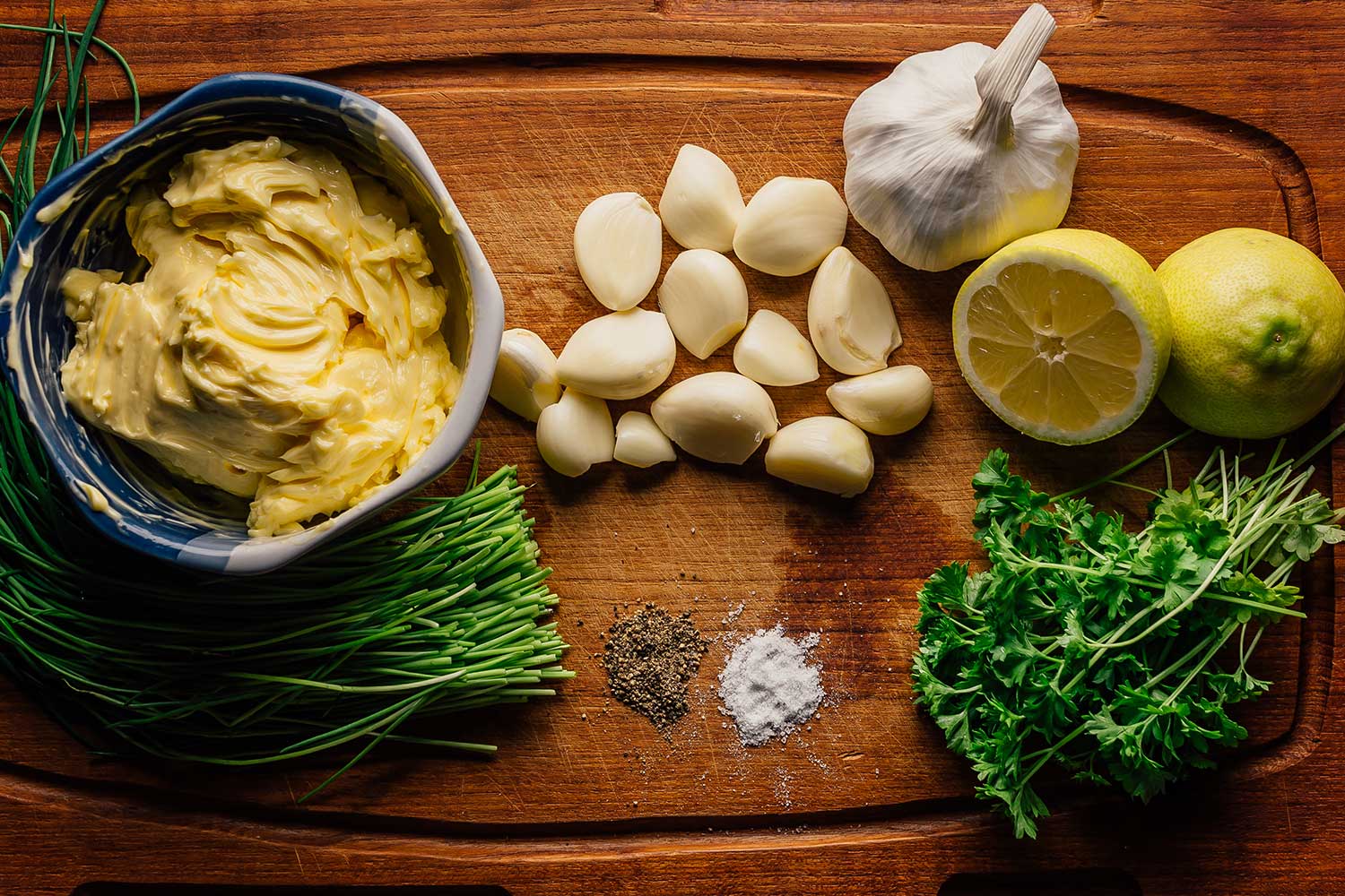 Zitronen-Knoblauch-Butter